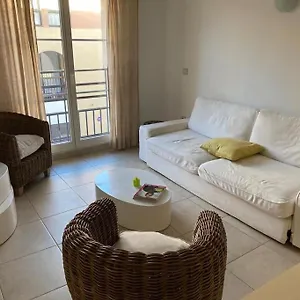 Climatise 50m2 Centre Du Village Appartement